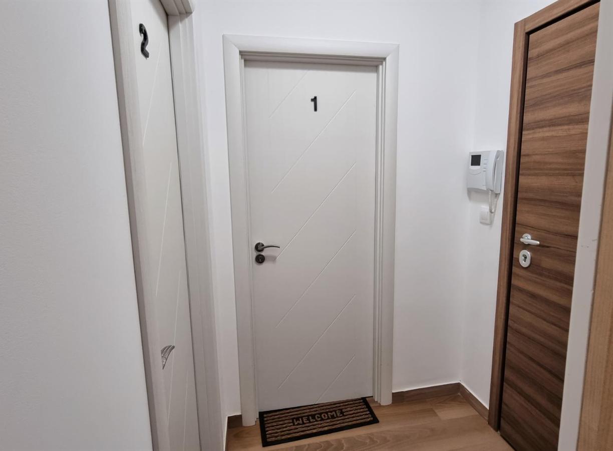 Luxury Quiet Apartment In The City Center Plovdiv Buitenkant foto