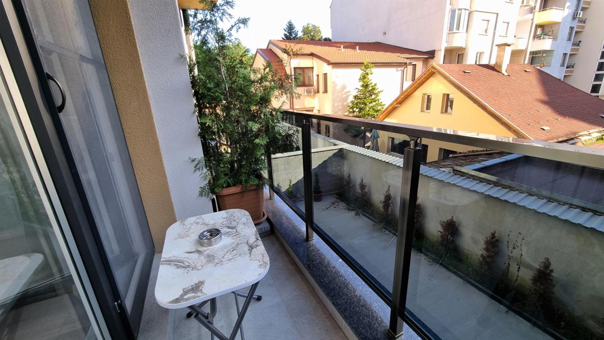 Luxury Quiet Apartment In The City Center Plovdiv Buitenkant foto